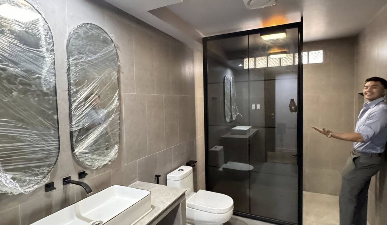 617593841_10241632070316685_4253455047301927505_n