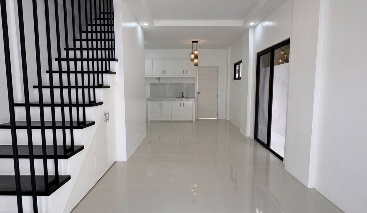 618733314_10241710066546542_4097012571744283694_n