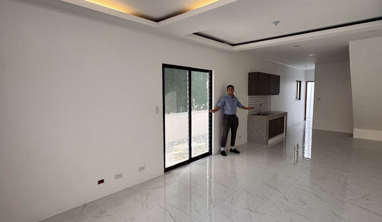 619256295_10241668731713197_7930222001007990912_n