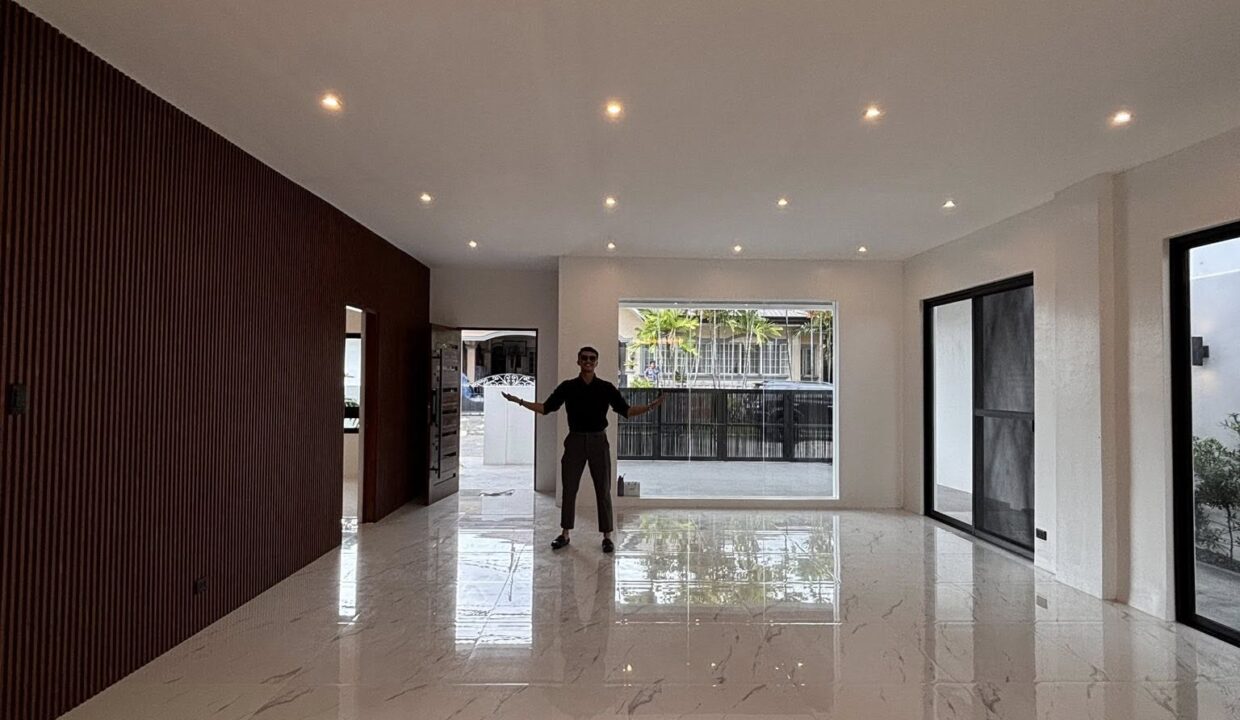 622284016_10241724783074446_8663037966539074478_n