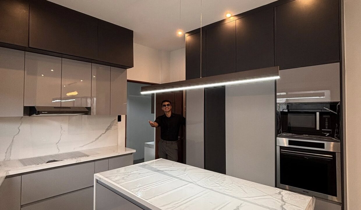 623210736_10241724788994594_4073651133430196620_n