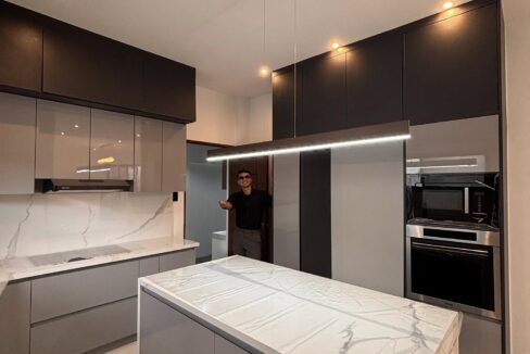 623210736_10241724788994594_4073651133430196620_n