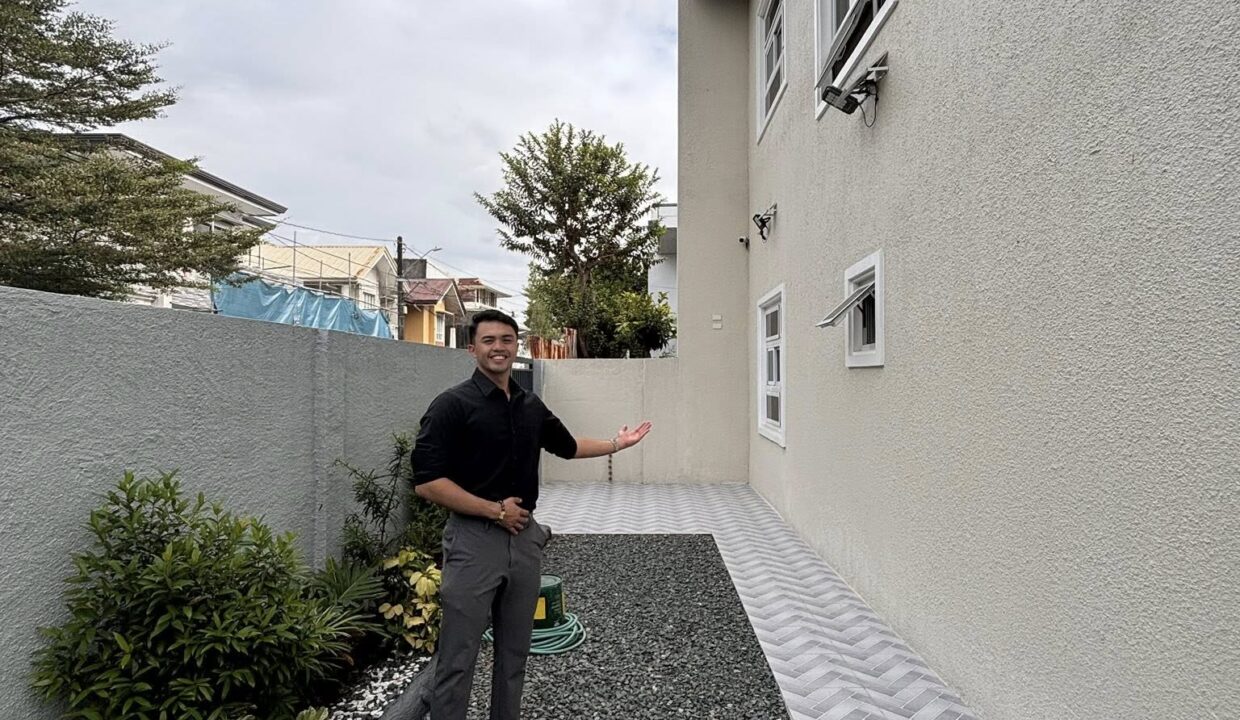 624573215_10241737170704129_1538333653606994144_n