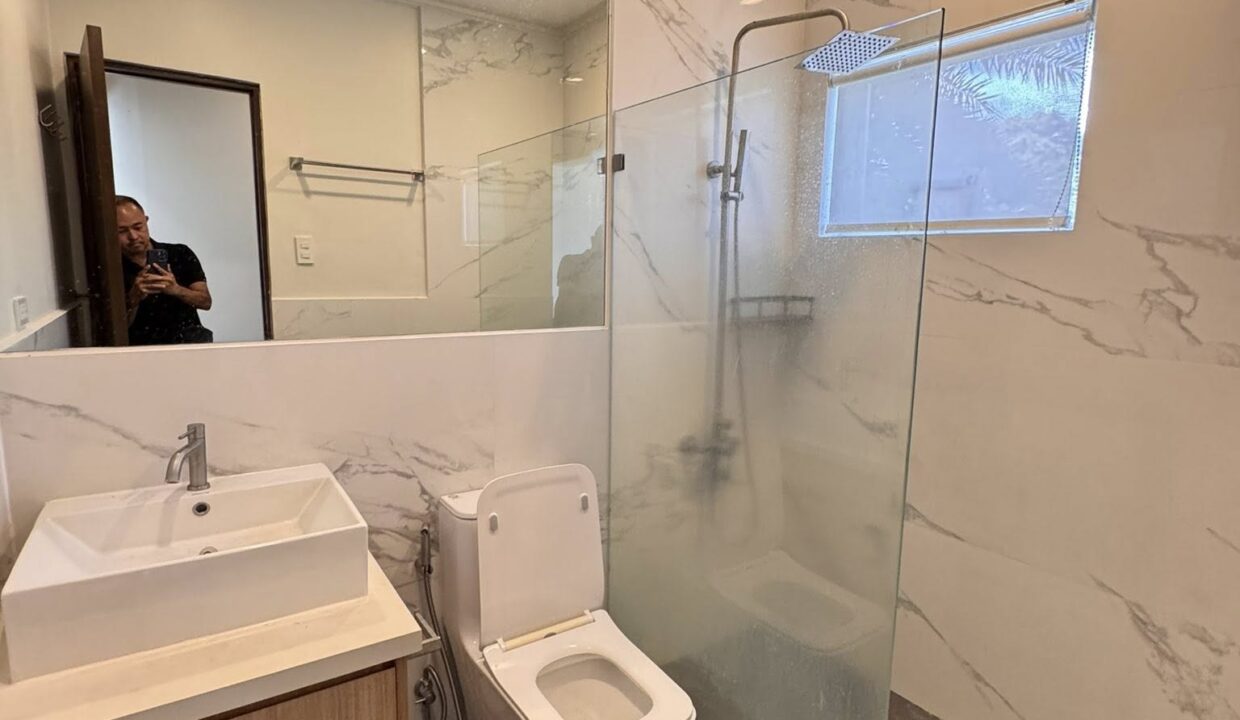 626916331_10241826520377815_7699163163005274276_n