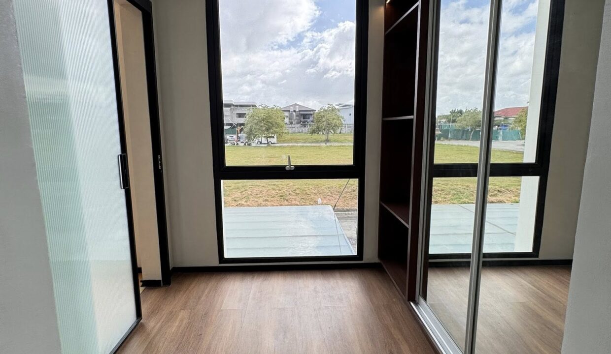 626994117_10241857921882833_6783697445481928652_n