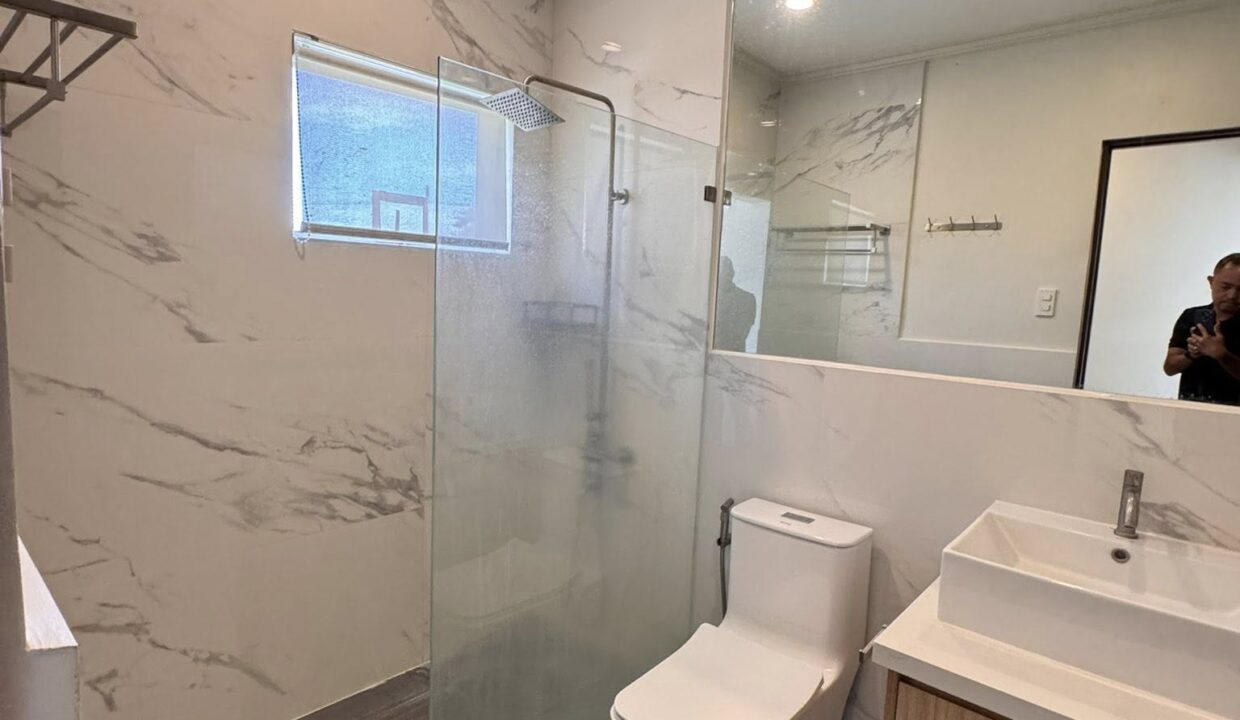 627084705_10241826526257962_6295904907602454363_n