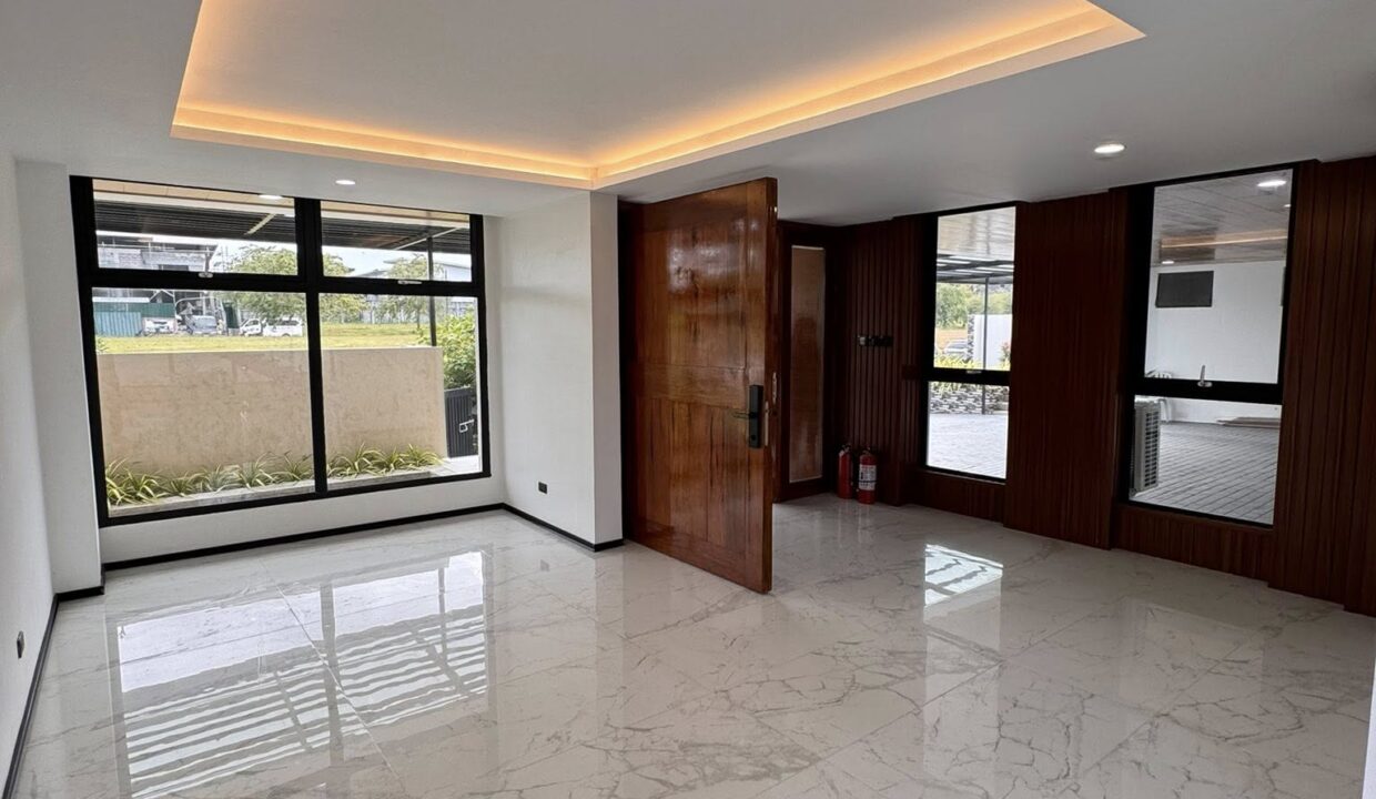 627649243_10241857942963360_25479221634358787_n