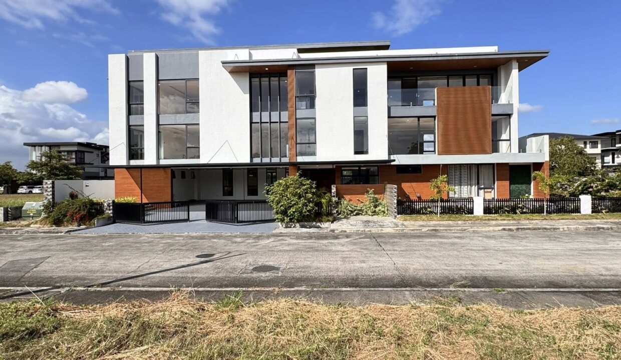 627985784_10241857907762480_5012632557383522067_n