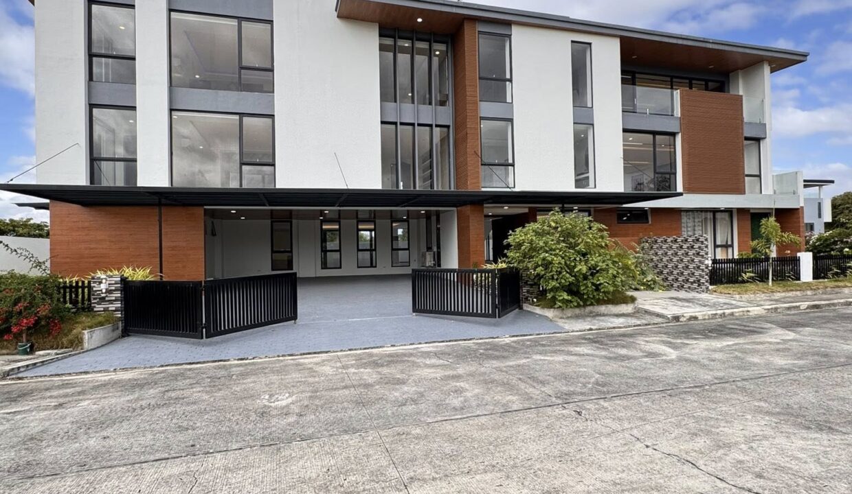 628152578_10241857941763330_1606730330995445874_n