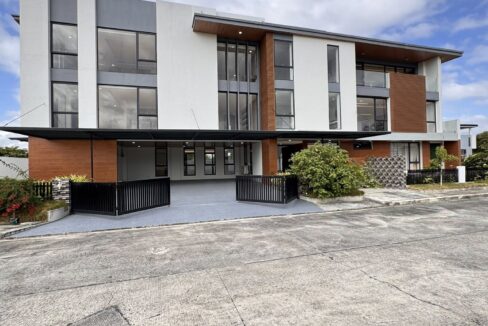 628152578_10241857941763330_1606730330995445874_n