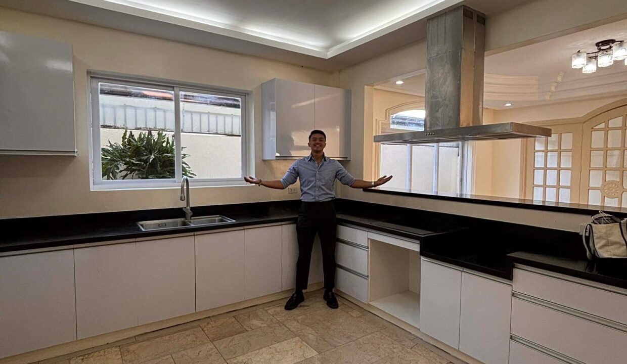 631510526_10241917743218329_7164855456156498290_n