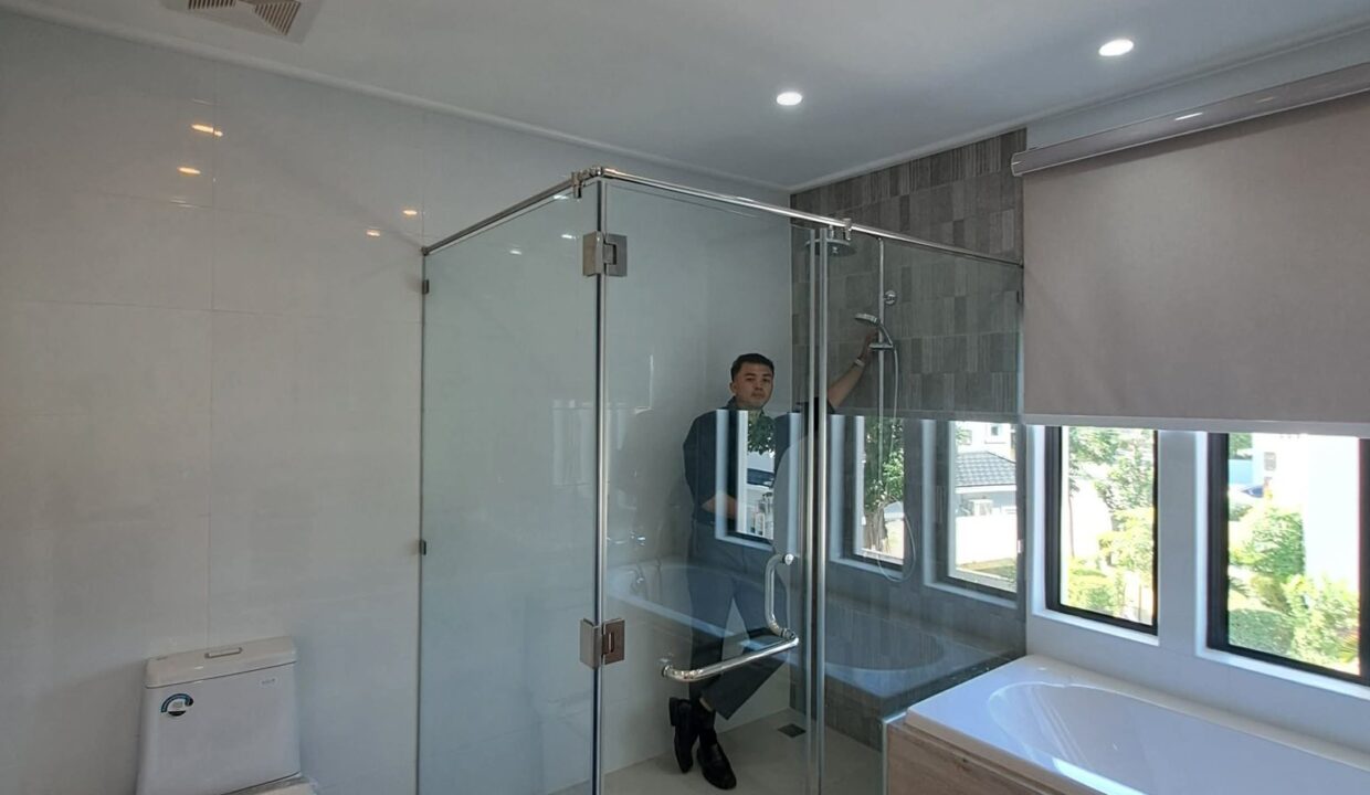 632426225_10241931711607530_7907221649172945952_n