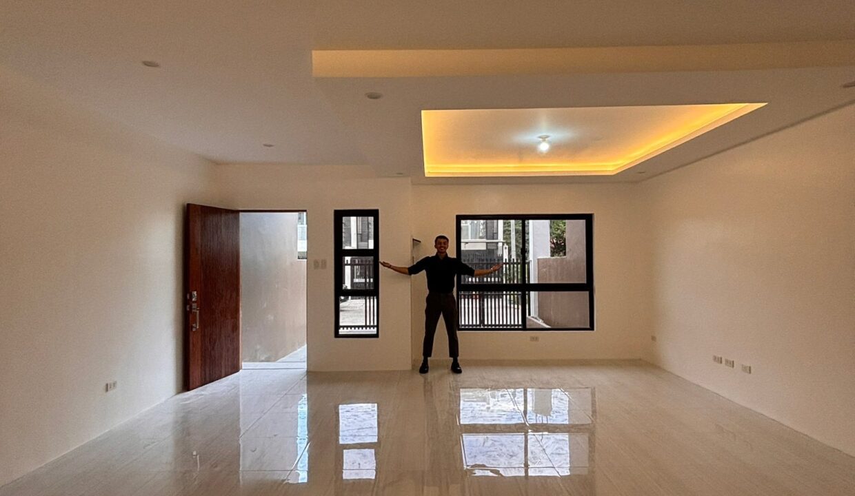 636946896_10241984550968481_2447933712845562013_n