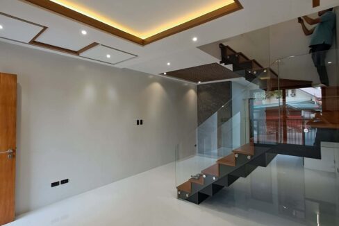 637185786_10242045653616009_4133309229605248489_n