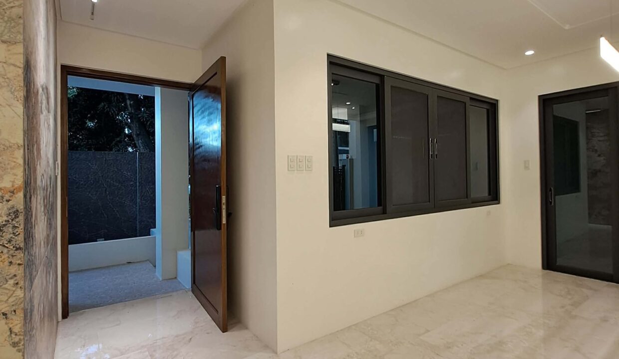 637266705_10242094102347197_7381400046840082391_n