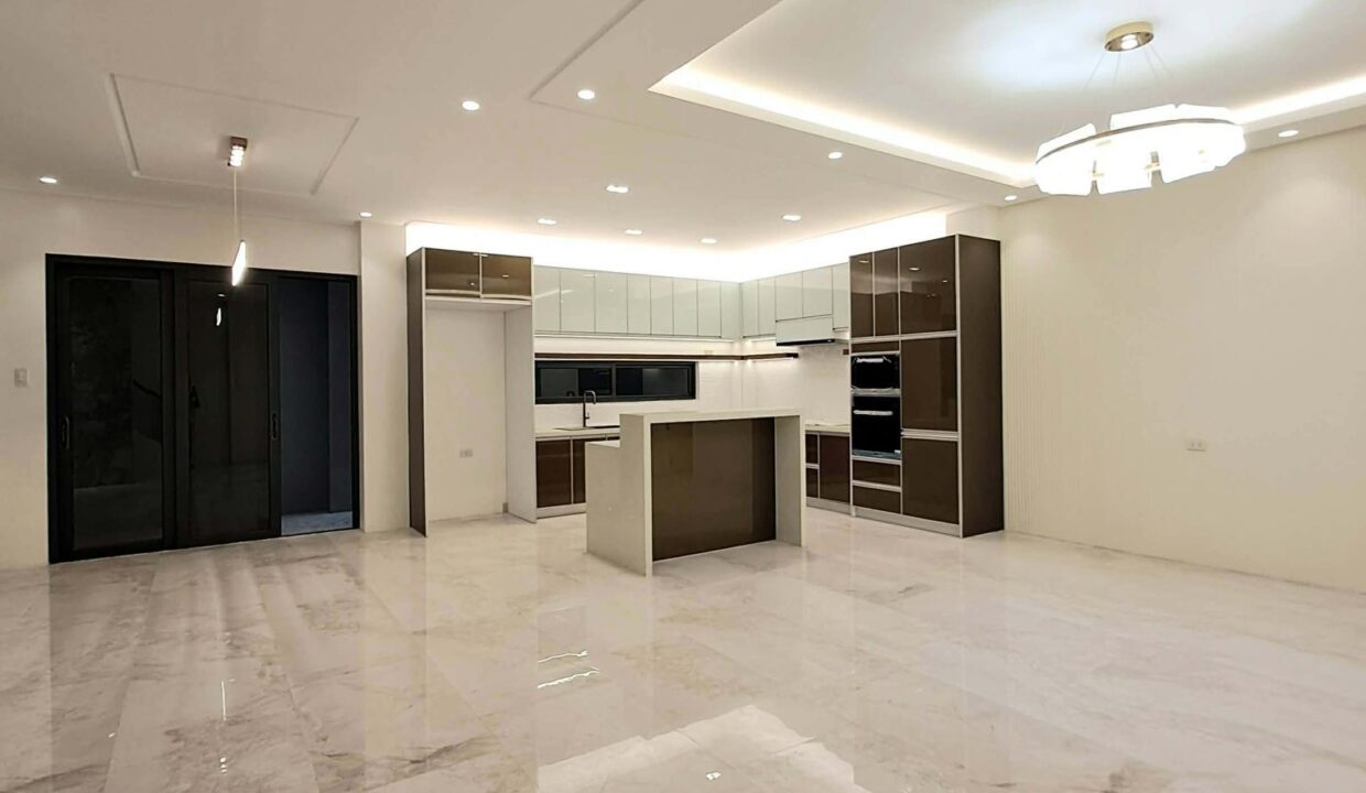 637942389_10242094094146992_2102192607614474633_n