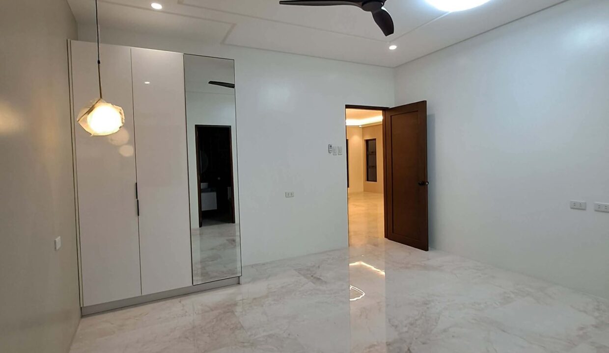 641590881_10242094132267945_4274051119652555806_n