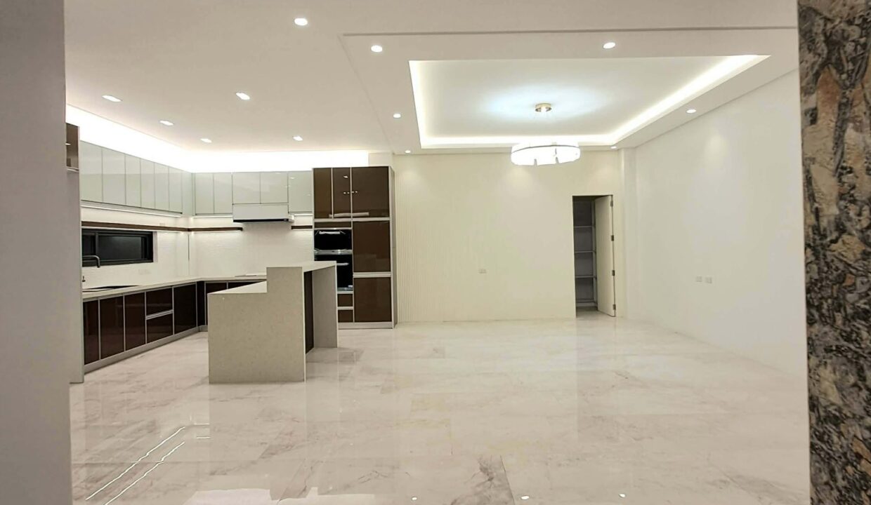 641717984_10242094119627629_1590330759780424983_n