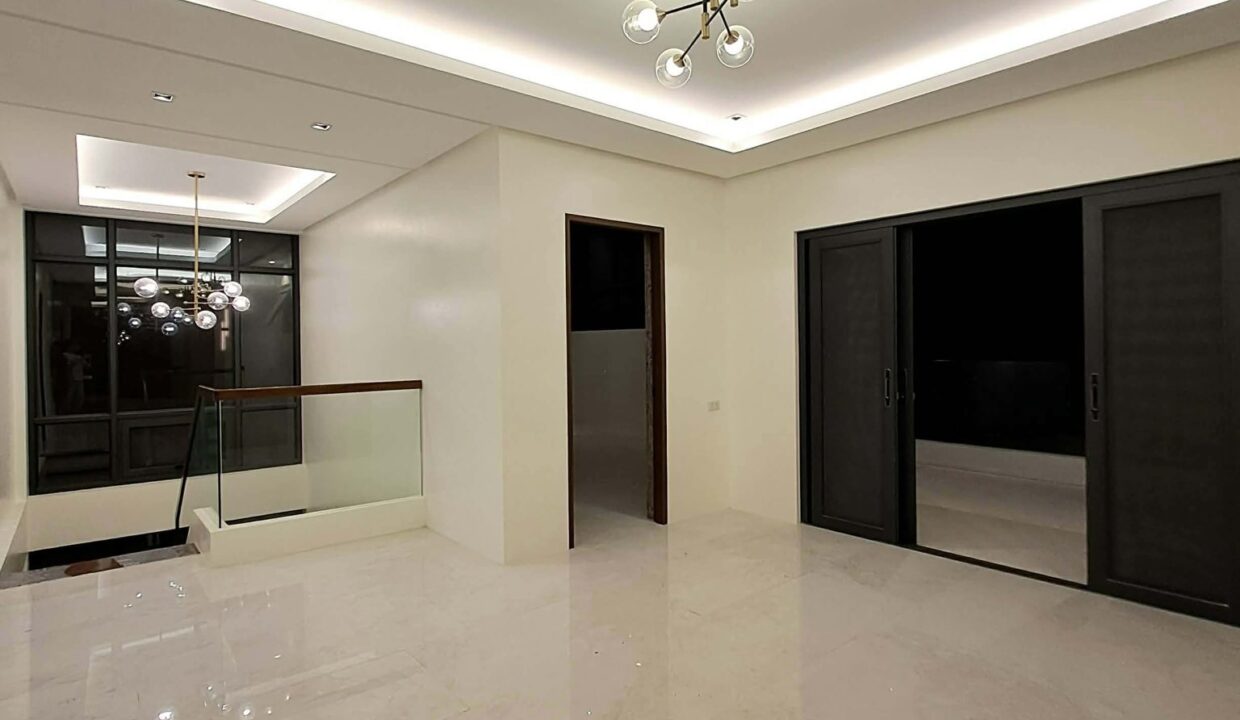 642736231_10242139972413920_1841864747275715473_n