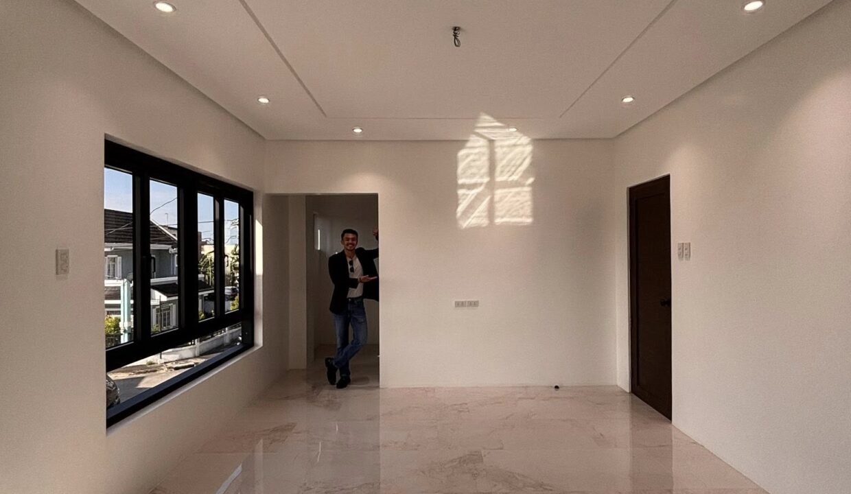 645204472_10242173688216794_7295200386884068255_n