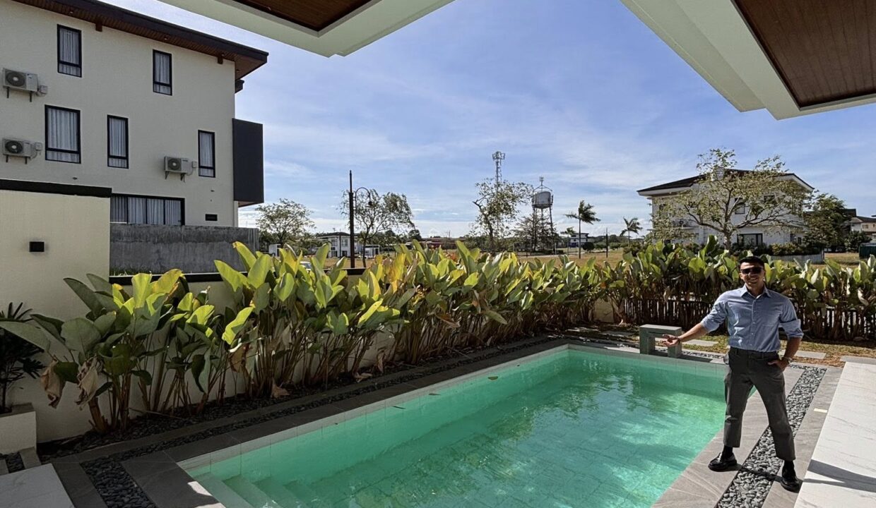 644078487_10242229411609844_4452586019940483766_n