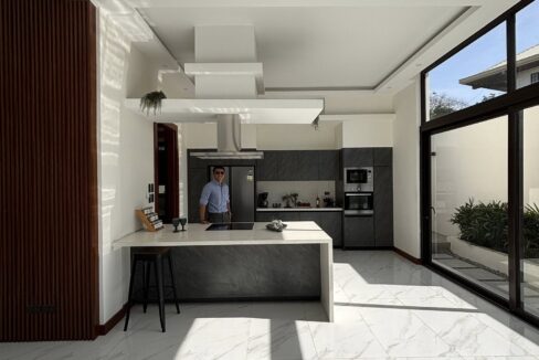 644897818_10242229408529767_5747241441276993641_n