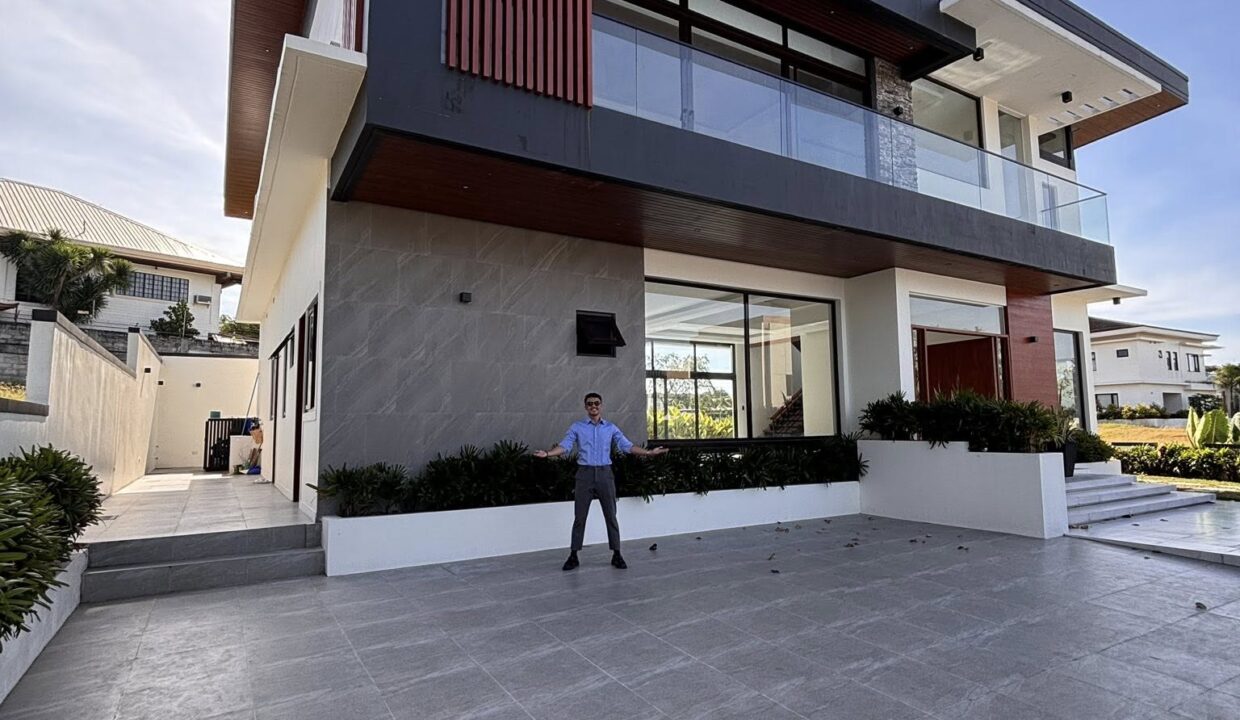 646217063_10242229403609644_5017171057963171642_n