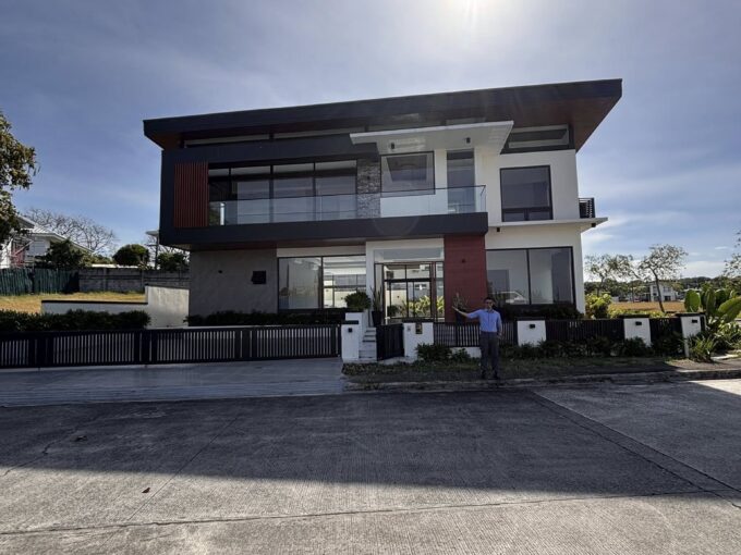 Brand New Modern 5BR House w/Pool For Sale in Alabang West Village , Las Piñas City