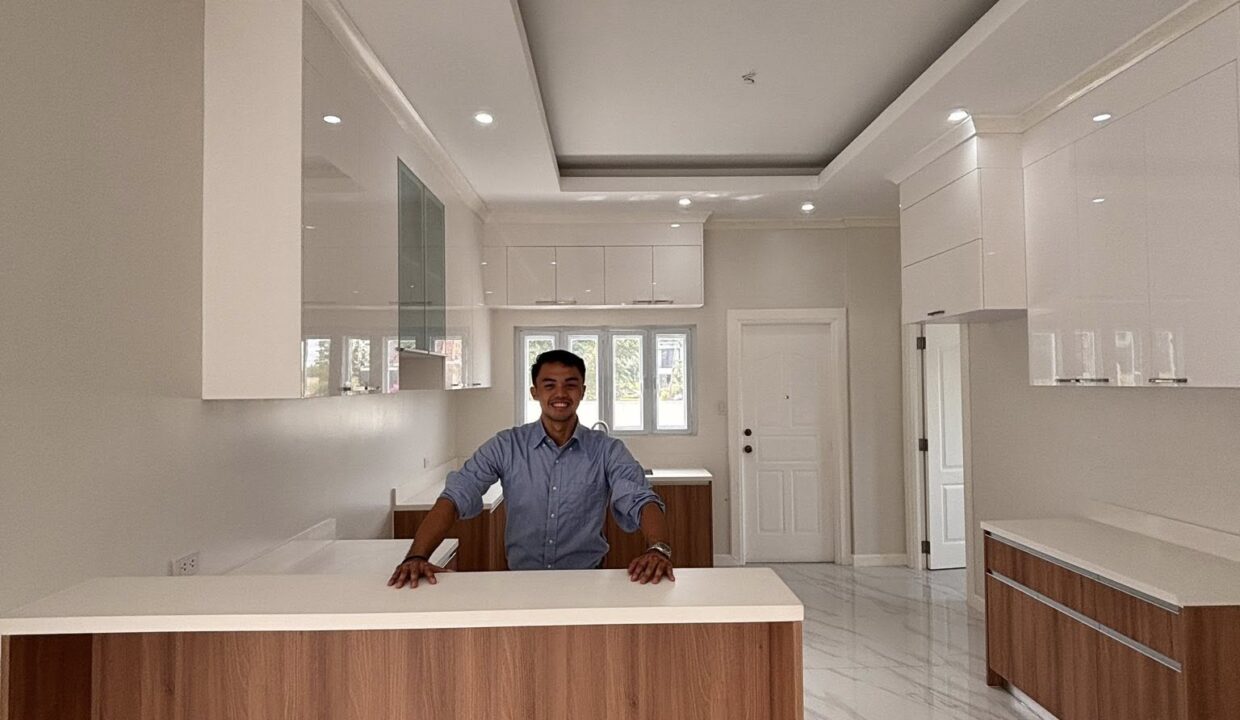 646762725_10242282835425406_6666147405312502834_n