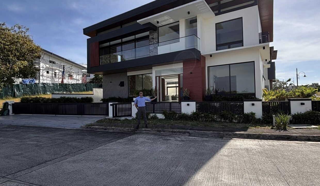 646826922_10242229400089556_4281875898579758602_n