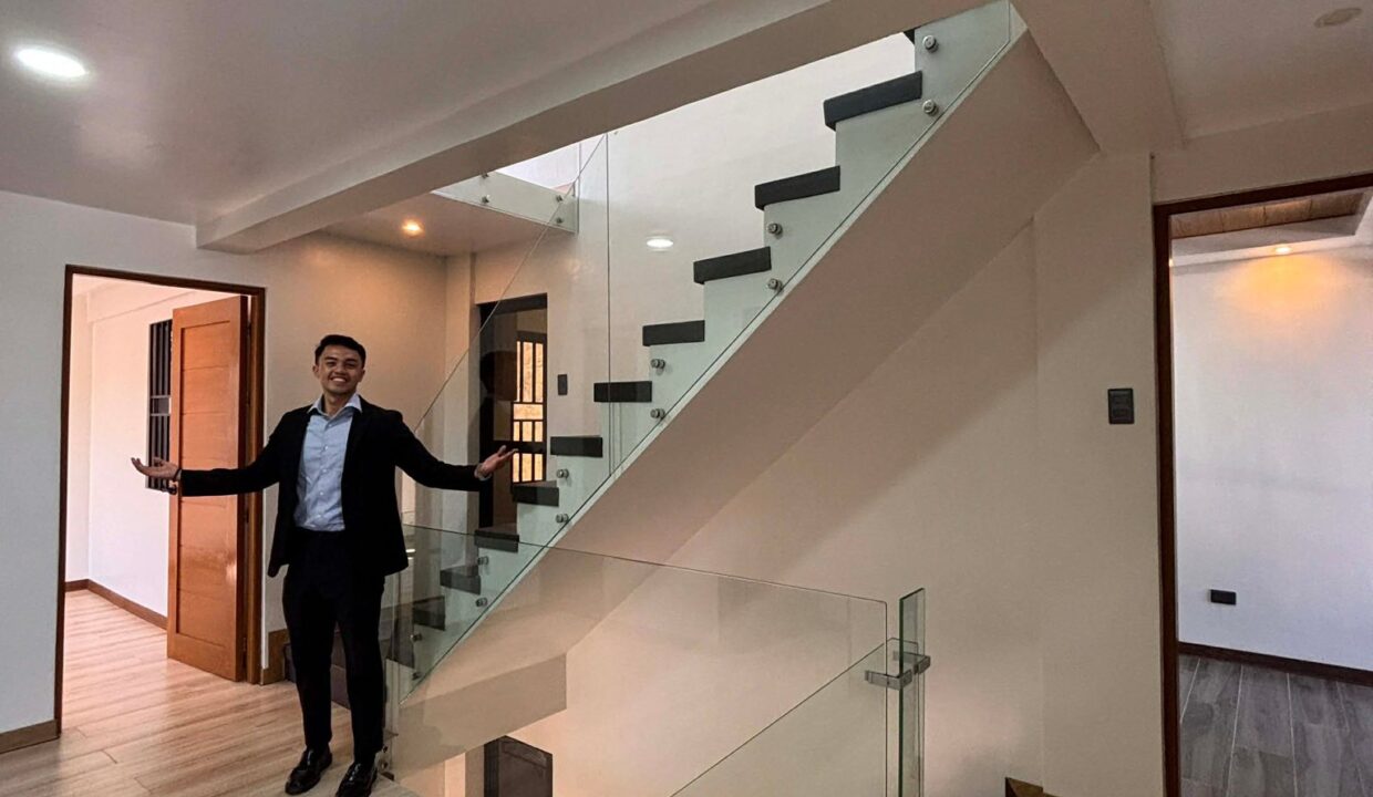 649844413_10242454831685205_6497712754607436320_n