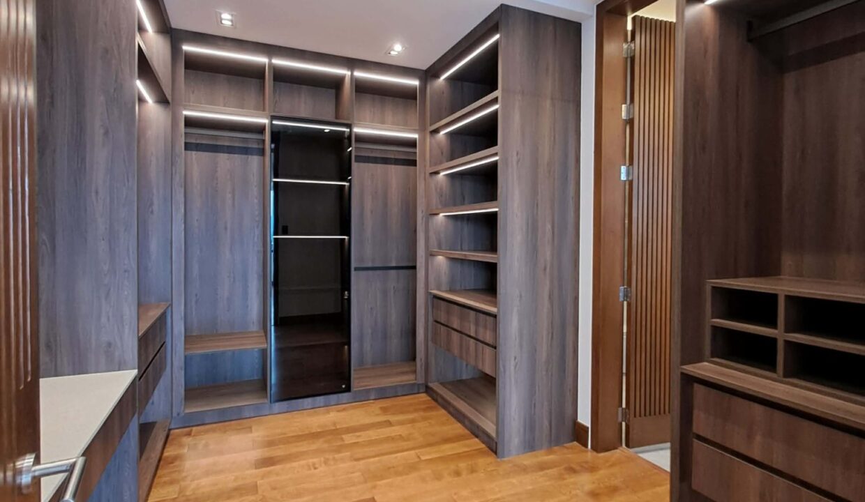 650157321_10242503761068409_819153385472212468_n