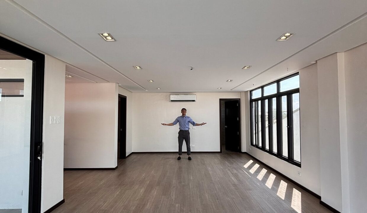 651335276_10242567446140496_452415208643848594_n