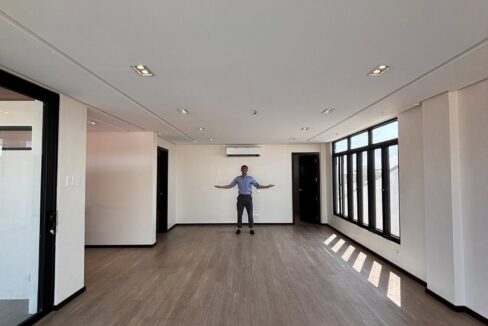 651335276_10242567446140496_452415208643848594_n