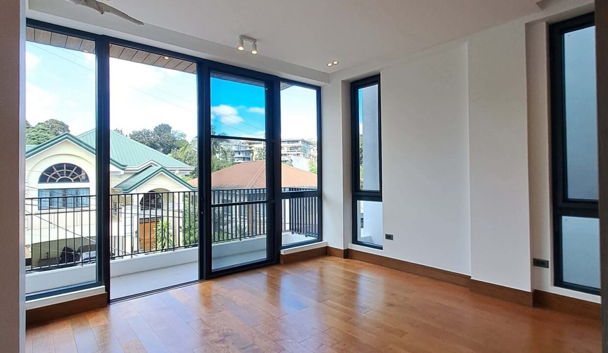 651752749_10242503651065659_9183384773634587017_n