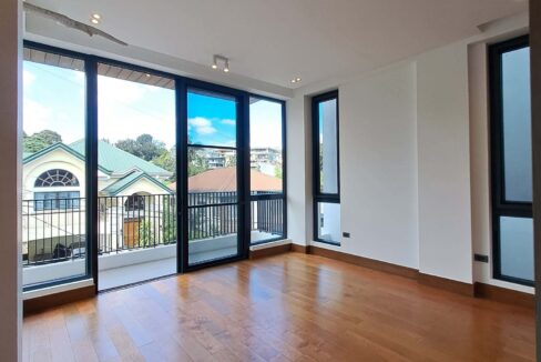 651752749_10242503651065659_9183384773634587017_n