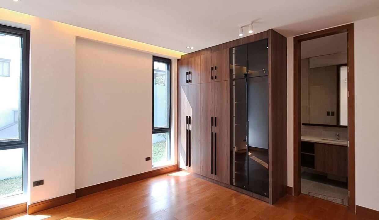 652318201_10242503656425793_1779071918381171253_n