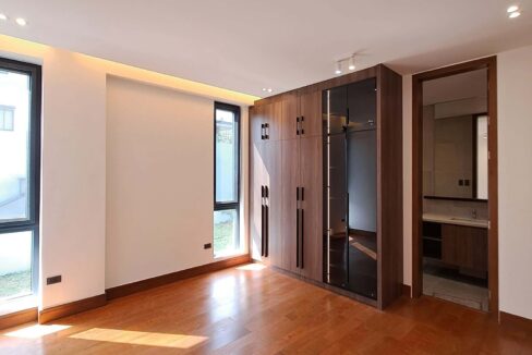 652318201_10242503656425793_1779071918381171253_n