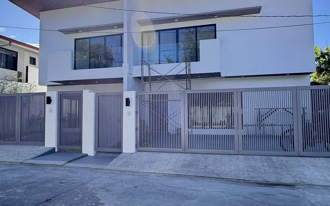 652664823_10242501850700651_6992855770992487418_n