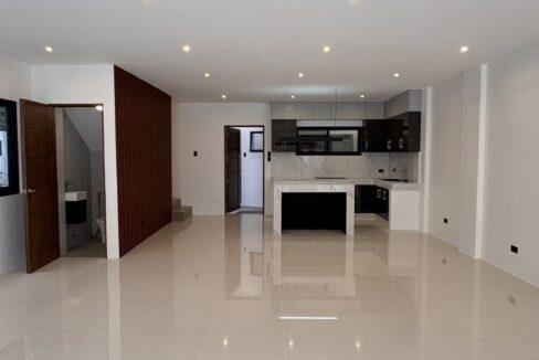 652911150_10242501851980683_7036479452260208769_n