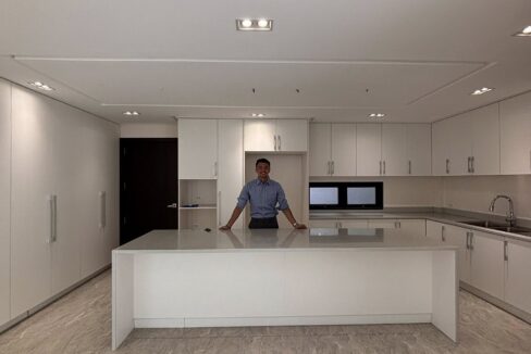 653067692_10242567437980292_6375822554467725004_n