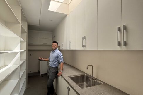 653724278_10242567421739886_1725761780203845181_n