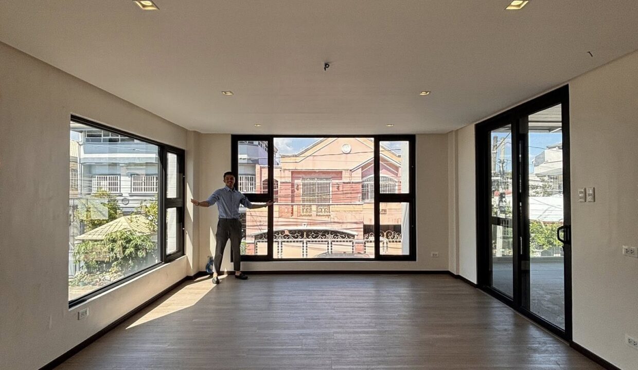 653914370_10242567406819513_2207304323834809294_n