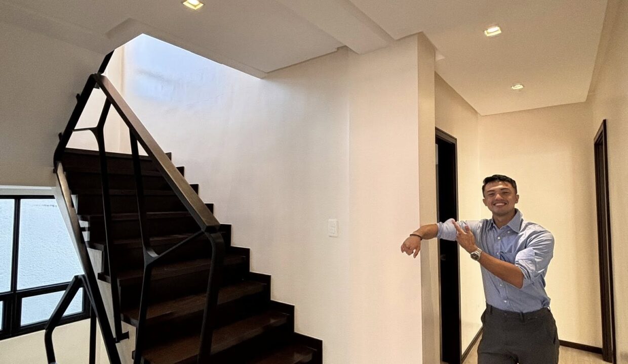 654351924_10242567444460454_2662172612813102042_n