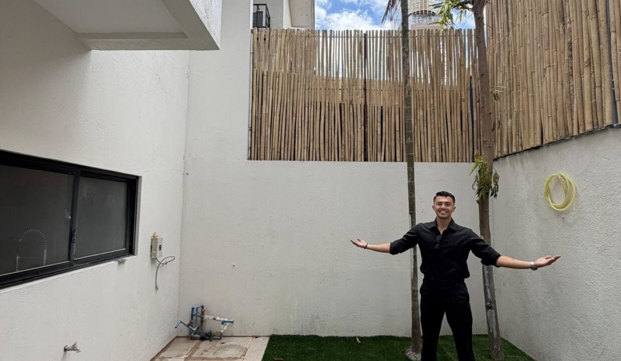 654436794_10242597456330732_8628727082879820678_n