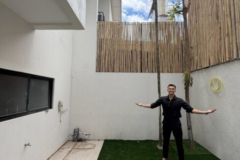 654436794_10242597456330732_8628727082879820678_n