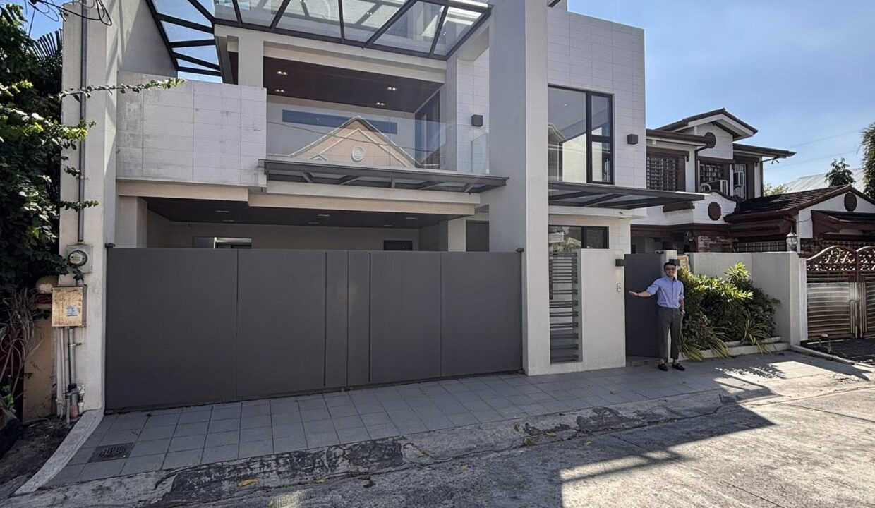 654774230_10242567410219598_2724938768423238587_n