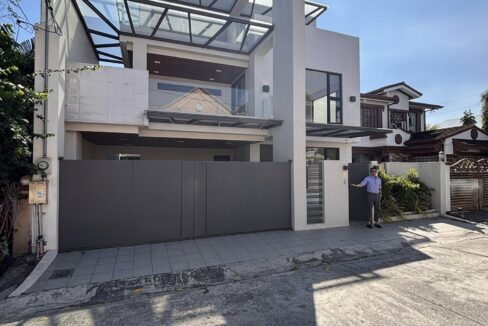 654774230_10242567410219598_2724938768423238587_n