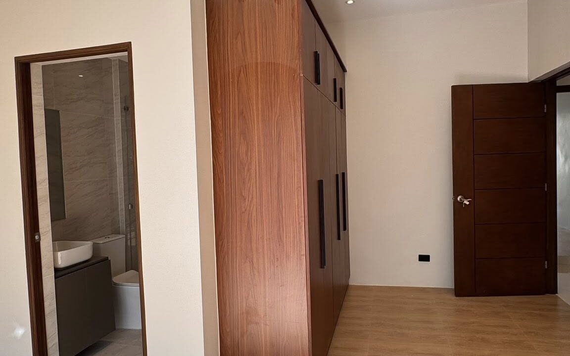 656241654_10242705614434617_323828585895425429_n