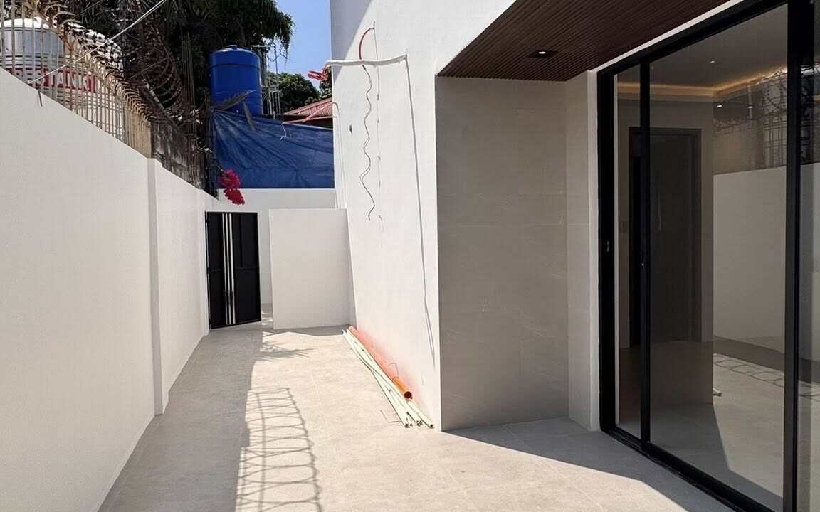 656910198_10242720941697789_8804084633528201956_n